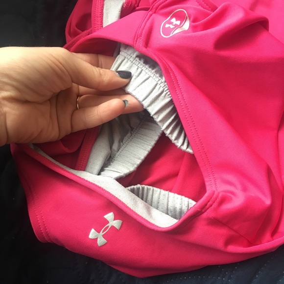 NWOT Under Armour Bright Pink Support Workout Tank - Picture 6 of 7